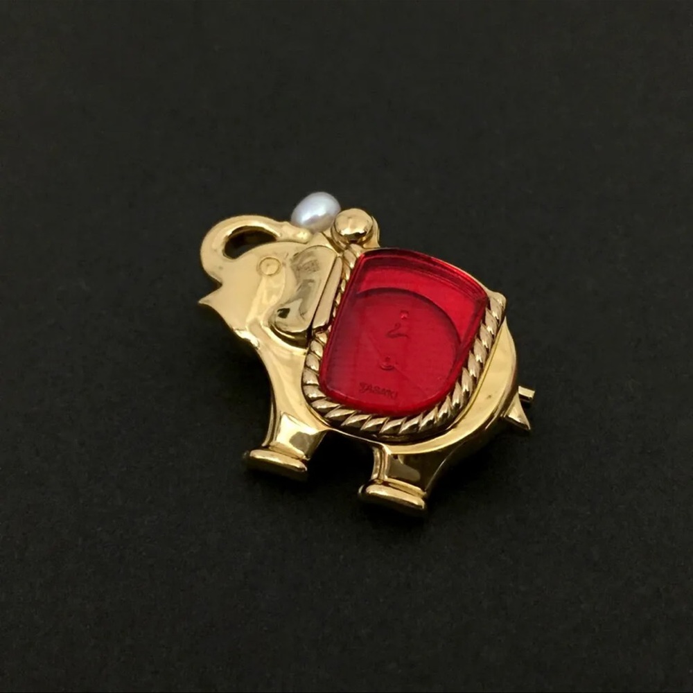 Tasaki Pearl Stone Elephant Motif Pin Brooch Watch /4T2493